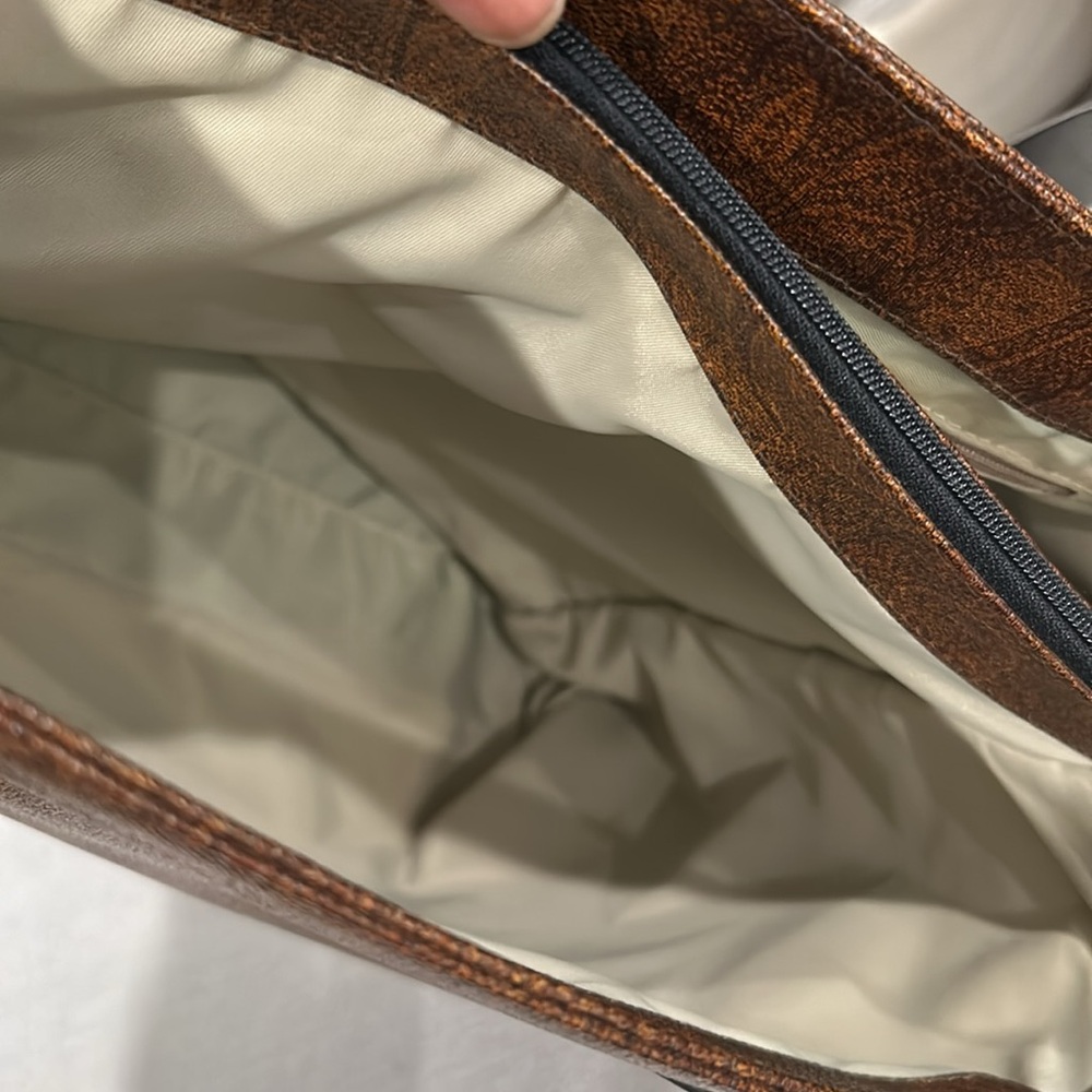 Authentic Etro Handbag - Picture 10 of 17